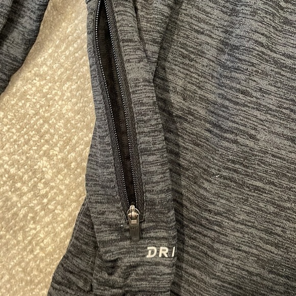 Nike dri fit running pull over - Picture 4 of 5